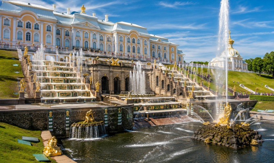 Что посмотреть рядом с Санкт-Петербургом